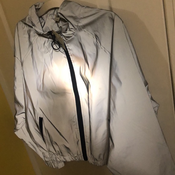 Reflective windbreaker jacket - Picture 2 of 3
